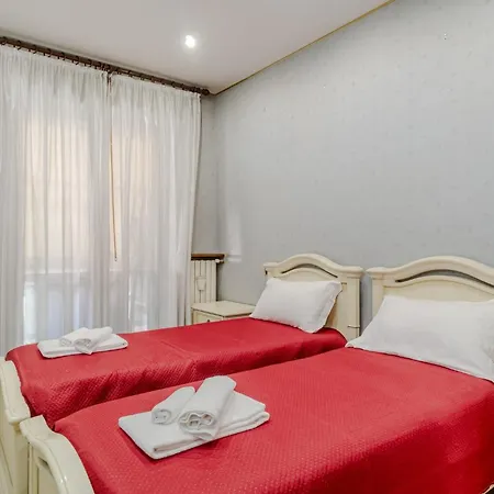 Guesthost - Stylish Retro X6 In Apartment *